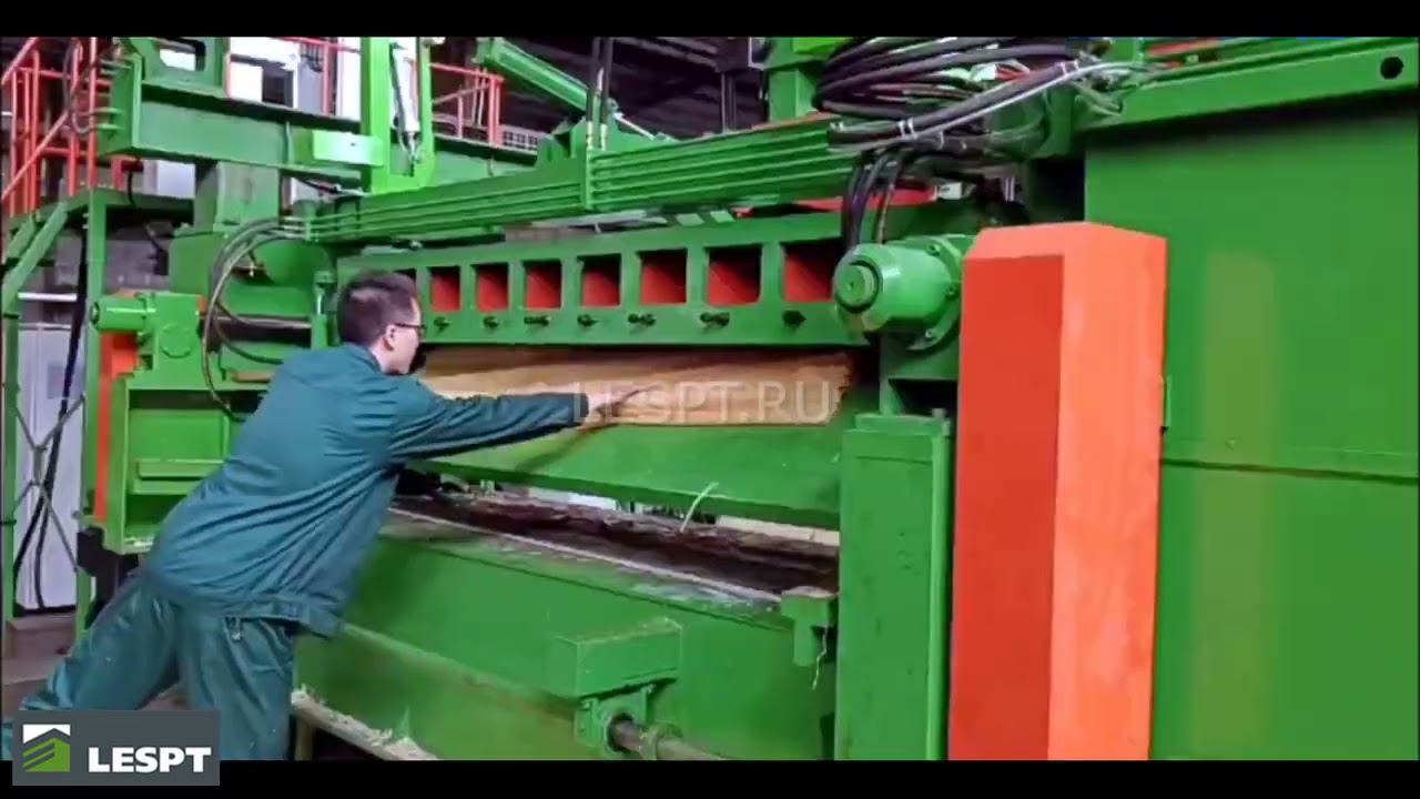 Центровочно-загрузочное устройство к лущильному станку