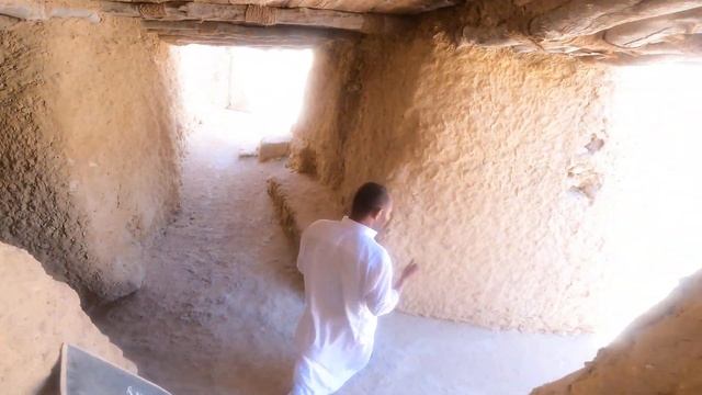 ሲዋ A Walk Through the Oracle Temple (raw footage) смотреть онлайн