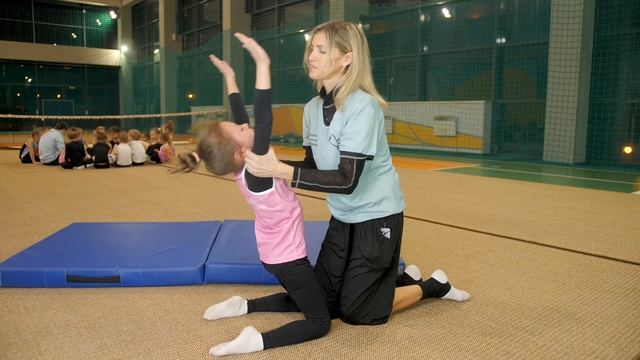 Урок №12 Тренировка по гимнастике для начинающих смотреть онлайн