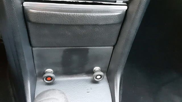 Mercedes W 115 . 220 Diesel 1972 / classic car review смотреть онлайн