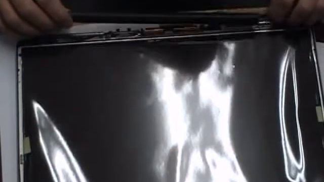 Macbook Pro Unibody 17 Screen Replacement 2 Of 3