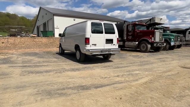 Lot 265-2013 Ford Cargo Van смотреть онлайн