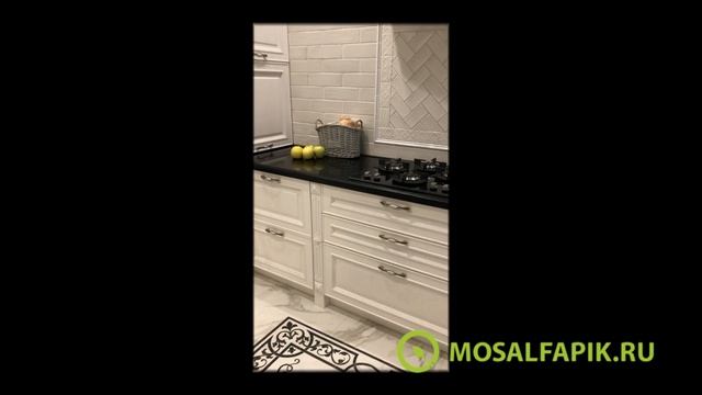 Белая кухня в частном доме смотреть онлайн