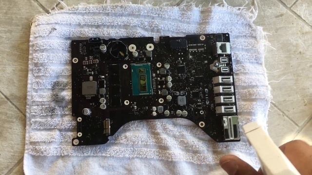 iMac 2023 no enciende pantalla negra смотреть онлайн
