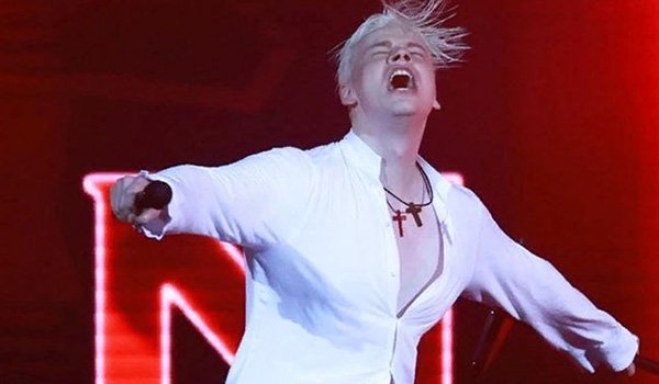 SHAMAN. Танцы на стеклах в Кремле смотреть онлайн