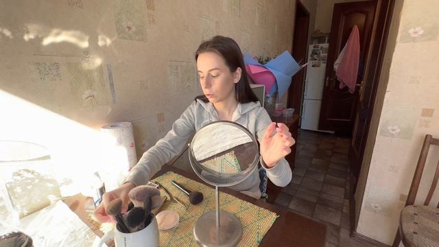 VLOG #7 | КРАСИМСЯ И БОЛТАЕМ | СБЕЖАЛА ИЗ КЛУБА | МОЯ НОВАЯ СТРИЖКА | ЛУЖНИКИ смотреть онлайн