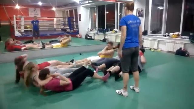 Коллективная прокачка пресса _ кикбоксинг V-ringe.com