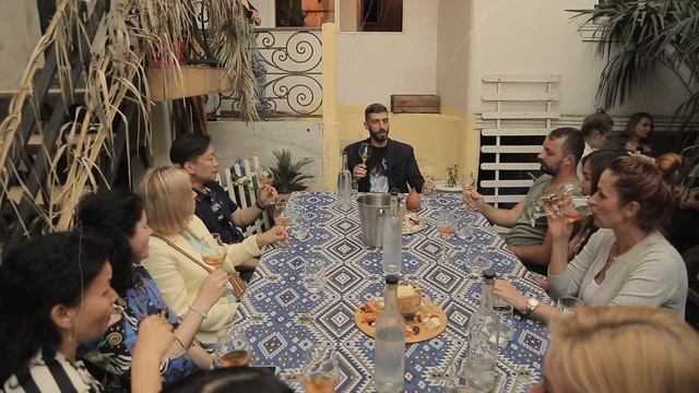 Встреча AZRI в Батуми. Разговоры о грузинском вине и сыре смотреть онлайн