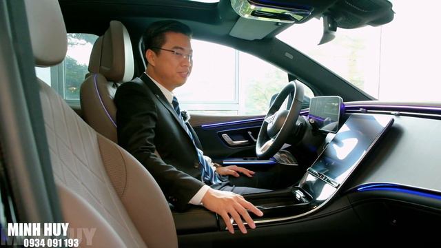 Soi Chi Tiết Xe điện Gầm Cao Mercedes EQE 500 SUV 2024 Giá 3,999 Tỷ - Có đáng Mua ?