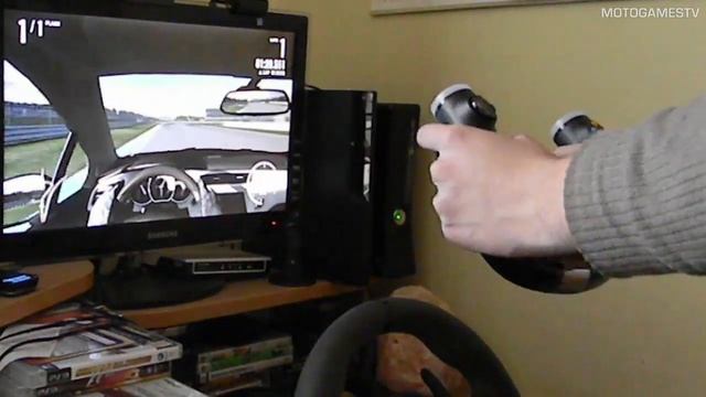 Microsoft Xbox 360 Wireless Speed Wheel with Forza Motorsport 4 смотреть онлайн