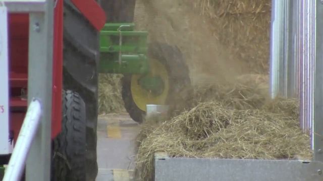 Teagle Tomahawk 8080 bale shredder смотреть онлайн