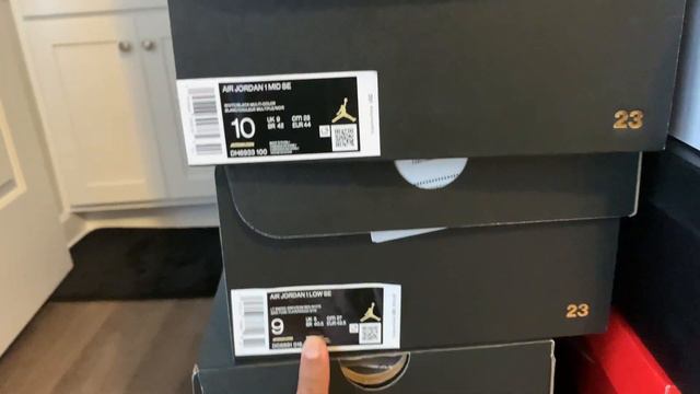 Life of a Sneaker Reseller (Jordan 3 PICKUP MALL VLOG) смотреть онлайн