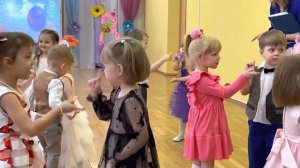 Утренник в детском саду ! Танец Летка-Енка ( Йенька). Дети. Садик. Детское видео.