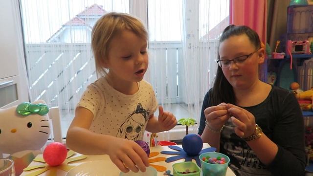 Делаем весёлых осьминожек и паучка)))) смотреть онлайн