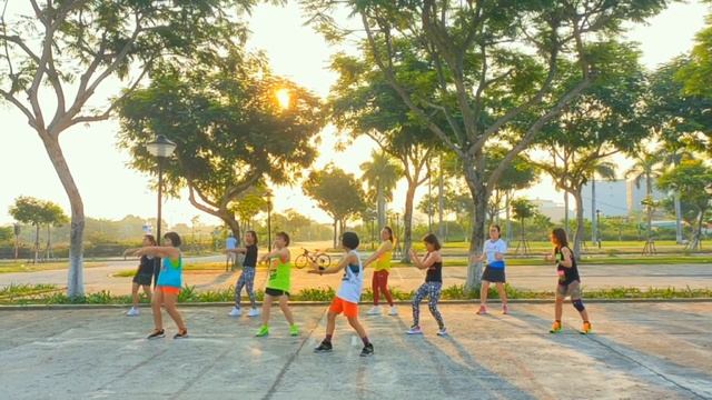 GOTA A GOTA / Zumba Fitness/ Bachata Megamix 93 смотреть онлайн