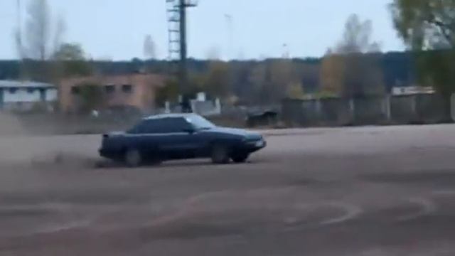 Mazda 929 HB 2.0i Coupe смотреть онлайн