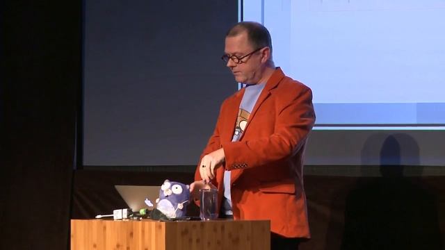 Concurrency is not Parallelism by Rob Pike смотреть онлайн