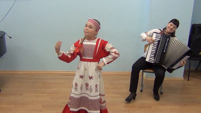 Иванченко Анастасия. "Узорица" русская народная песня смотреть онлайн