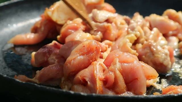 Кебаб в булке | Как приготовить кебаб дома | Döner Kebab w bułce | The best Doner Kebab Turkish Foo смотреть онлайн