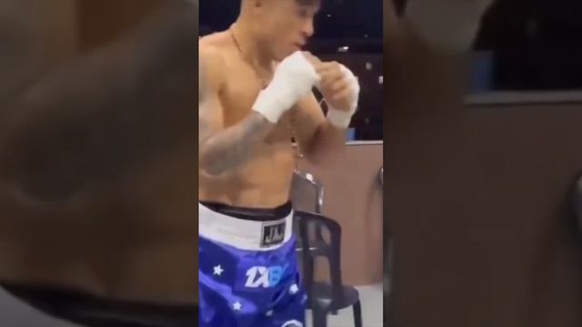 Мейвейзер vs Альдо #мейвейзер #альдо #чемпион #бокс #боибезправил #флойдмейвезер #флойд смотреть онлайн