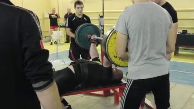 Видео 12. Воронеж. Чемпионат области 2011. Жим лежа смотреть онлайн