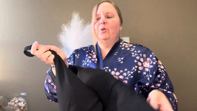 BERLOOK PLUS SIZE SWIMWEAR HAUL & MY OFFICE TOUR #plussize #curvy #officetour