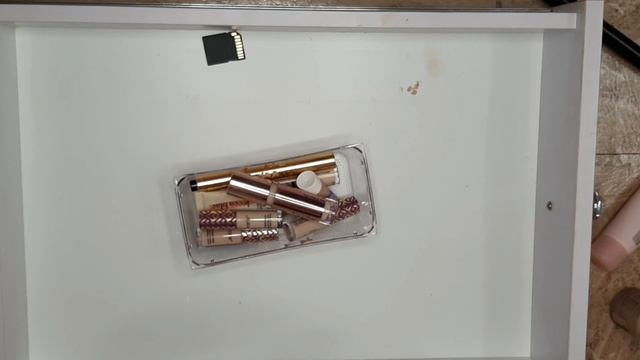 РАСХЛАМЛЕНИЕ КОСМЕТИКИ 2022 / РАЗБОР И ОРГАНИЗАЦИЯ ТОНАЛЬНЫХ И ПАЛЕТОК ТЕНЕЙ / МОТИВАЦИЯ НА УБОРКУ смотреть онлайн