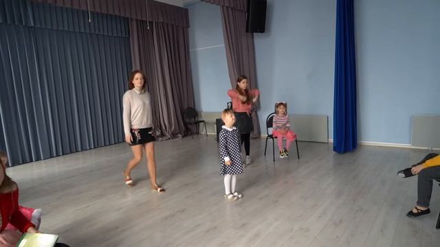 Репетиция спектакля в группе Ступеньки смотреть онлайн