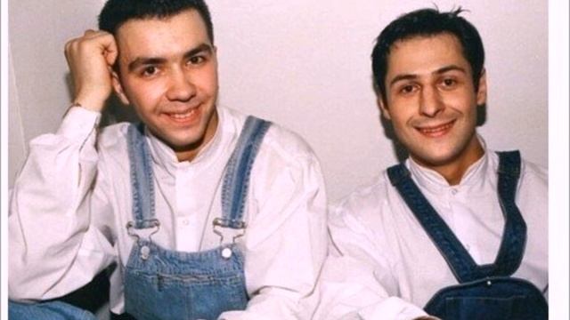 Молодые певцы, актеры и политики... смотреть онлайн