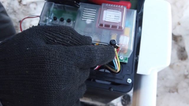 Монтаж шлагбаума (ов) в зимний период / Хардворкеры смотреть онлайн