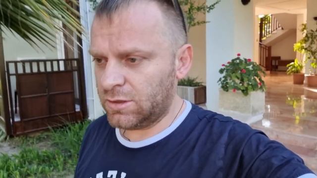 Накинулись на меня не за что... смотреть онлайн