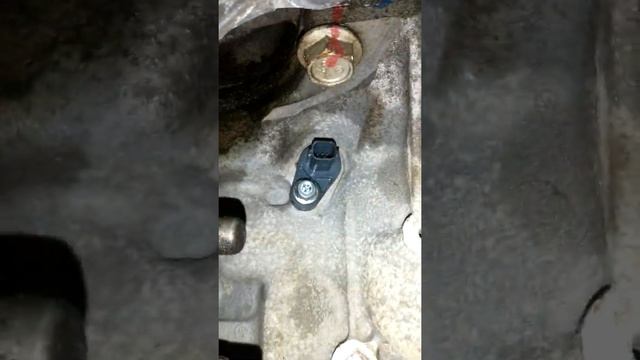 "P0017" crankshaft position sensor location! Chevy equinox lt vvt v6!! смотреть онлайн