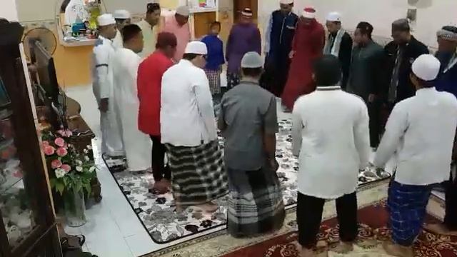 Зикр в Индонезии смотреть онлайн