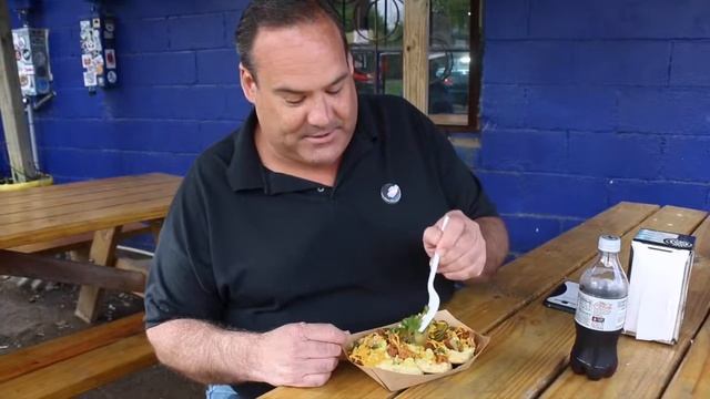 Biscuits and Groovy 2 | Vegan Food Review | The FAV does Austin смотреть онлайн