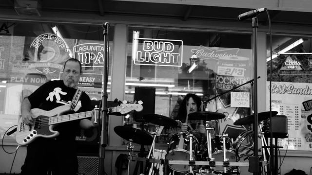 Al Smith Group, 'Ain't No Sunshine' Marina Market Martinez, July 4, 2018 смотреть онлайн
