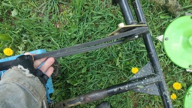 кошу траву мотоблоком
