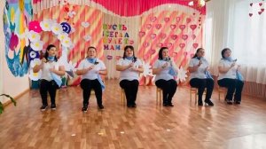 Танец с ложками в исполнении педагогического коллектива ДОУ