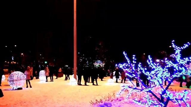 Донецк празднует Новый 2019 год смотреть онлайн