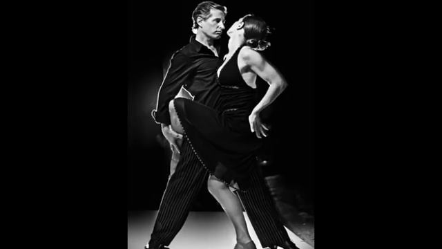 Dancing Ballroom Orchestra - I'll Bring You Flowers - Slow Waltz music смотреть онлайн