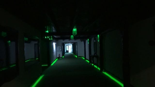 Интересное оформление коридора - Interesting design of the corridor смотреть онлайн