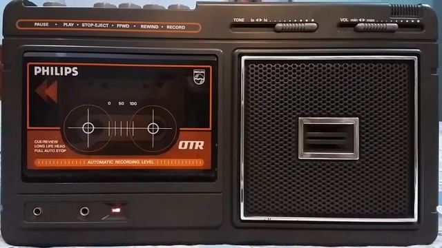 Lo Aagai Unki Yaad Woh Nahin Aaye -Playing on my PHILIPS -AM174 audio cassette player. смотреть онлайн