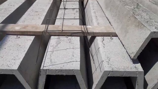 LATOKLAR SOTILADI NARXI Tel 911234772 Oltariqda