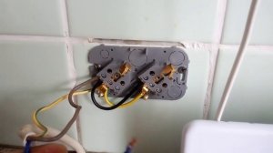 Как заменить двойную розетку в квартире. Устанавливаем розетку на кухне