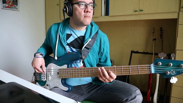 EASY LOVER (Philip Bailey - Phil Collins) Bass Cover - Bassline by Daniele Acerbi смотреть онлайн