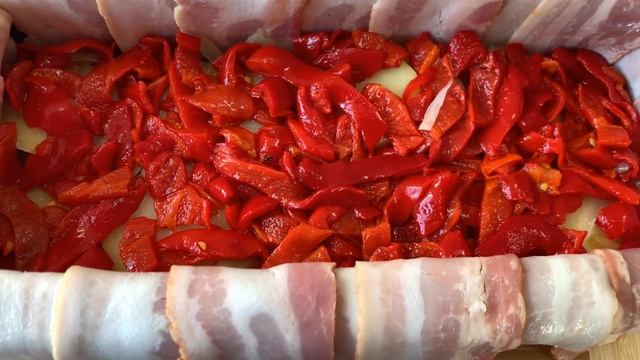 Мясной рулет с картофелем и перцами. Кухня Испании с Еленой Вивас смотреть онлайн