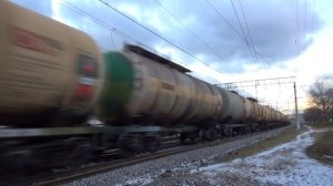 "Подмигивание фарами!" Приветливая бригада на ВЛ11М-279 с наливными цистернами:-)