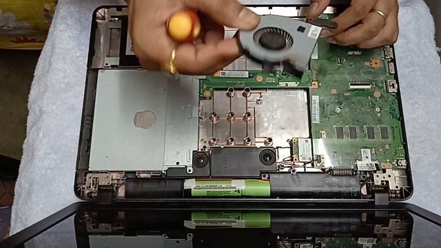 DISASSEMBLING OF ASUS X540S SERIES LAPTOP