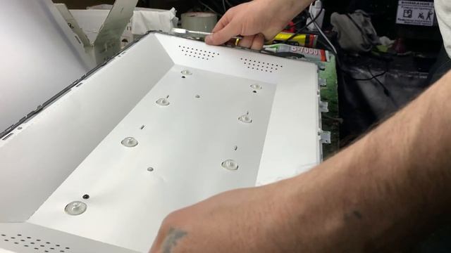 Ремонт подсветки телевизора Thomson от РемZона