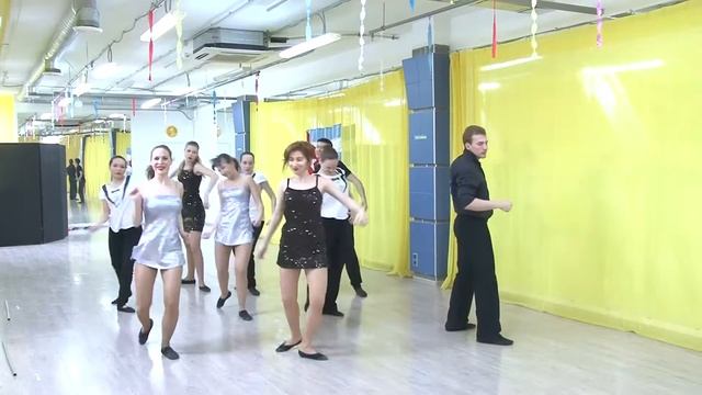 Шоу группа Академии Танца "Fullhouse" смотреть онлайн