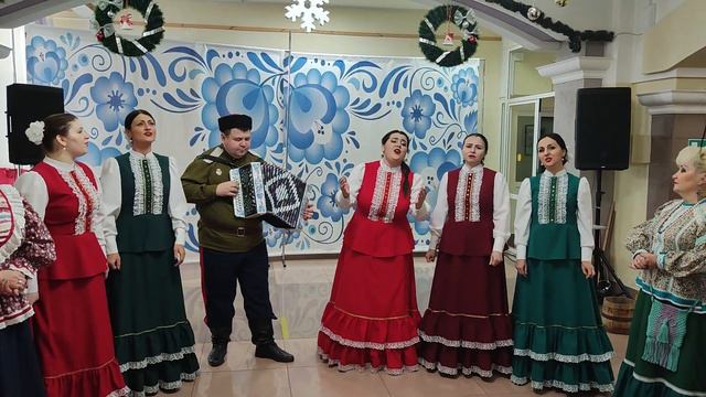 казачья "Сотник" сл.Сергея Шолохова, муз. Дарьи Чехомовой, поет Ансамбль"Златоцвет"и Дарья Чехомова смотреть онлайн